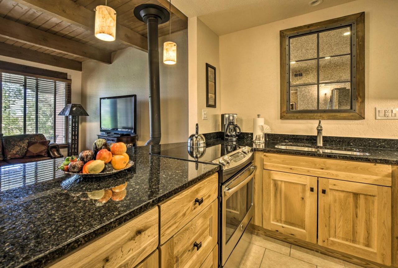 Adobe-Style Abode With Amenities - Walk To Plaza! Apartment Santa Fe Ngoại thất bức ảnh